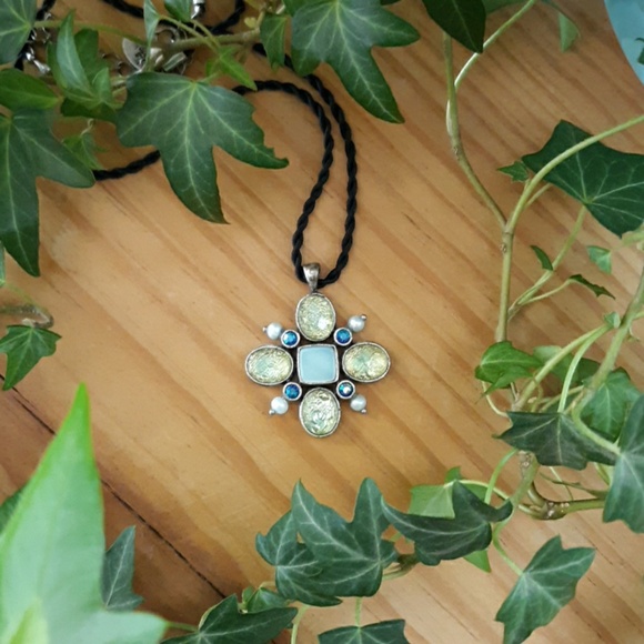 Lia Sophia Jewelry - Lia Sophia Necklace